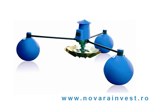 Aerator piscicol cu 3 plutitoare