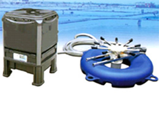 Hranitor mecanic pentru lacuri si iazuri